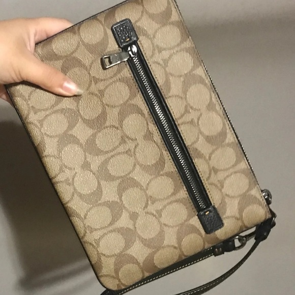 Star Wars X Coach Gallery Pouch Canvas W/ Patches - Picture 4 of 8